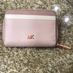 Micheal Kors Card holder! Mini wallet
